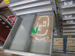 STANLEY VIDMAR HEAVY DUTY 9-DRAWER PARTS CABINET W/ CONTENTS (W-50) LOADING & HANDLING FEE $25-